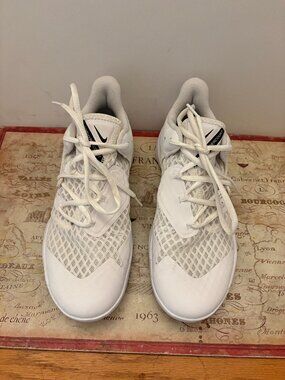 Nike Women’s Zoom HyperSpeed Court Shoes – Size 7